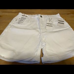Harmony and Havoc shorts. Never worn. NWT. White. Size 14